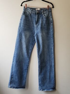 Katch Me High Waisted Straight Leg Jeans, Size 6